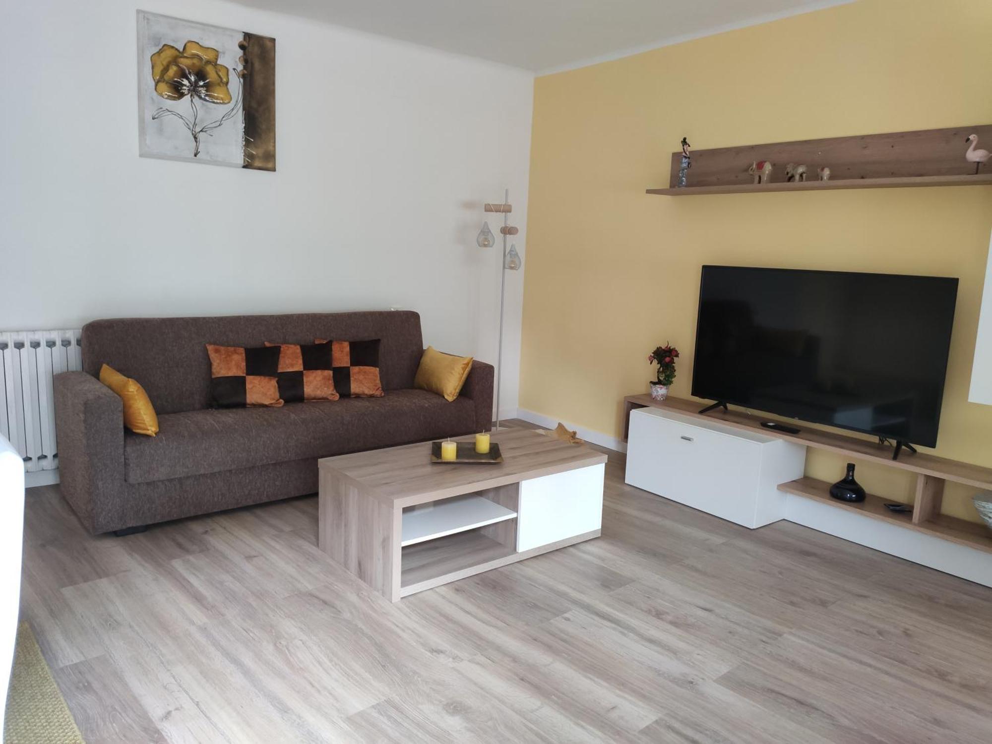 Apartamento Confort II La Seu d'Urgell Bagian luar foto